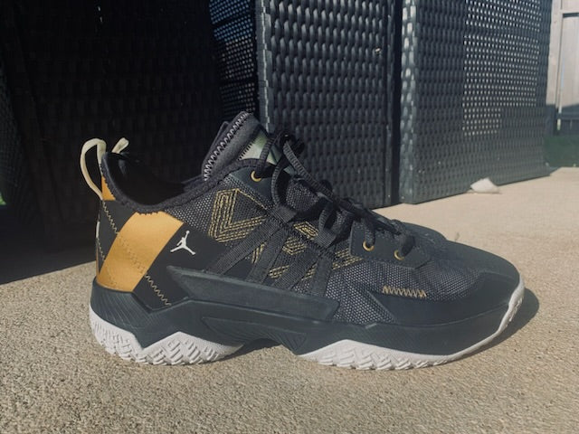 Retro 2 black and gold online